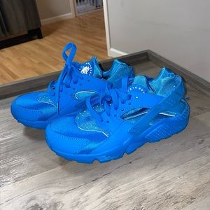 Women’s Nike huaraches